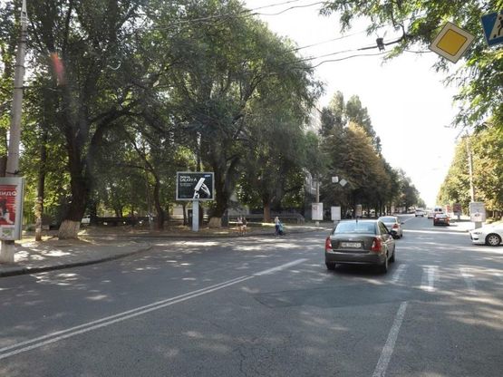 Фото рекламной плоскости по адресу пр-т. Гагаріна, 59/пр. Гагарина, 59 ресторан Confetti, ВУЗы, водно-оздоровительный комплекс Термы, ТЦ Нагорка, скролл 3,14х2,32