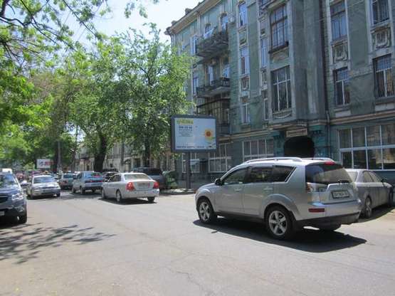 Фото рекламної площини за адресою ул. Новосельского, 100 (скролл)