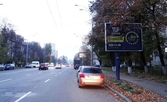 Фото рекламной плоскости по адресу Соломянська 25/Приват банк/напр.на Соломянську пл.,Воздухофлотський пр-т (А7) СКРОЛЕР