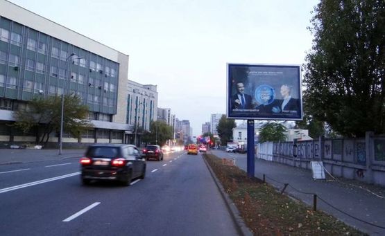 Фото рекламной плоскости по адресу вул.Короленківська,18 /інститут ім.Патона/на Федорова,Либідську пл (А2) СКРОЛЕР