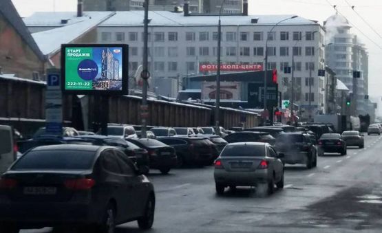 Фото рекламної площини за адресою вул.Антоновича 122 /Володимирський ринок-на Либидську пл (А3) СКРОЛЕР