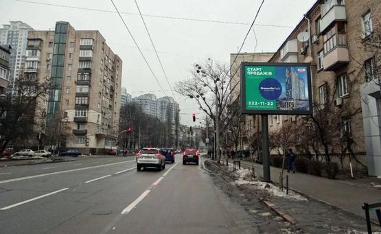 Фото рекламной плоскости по адресу вул.Михайла Бойчука (Киквидзе),27 /на б-р Л.Українки,б-р Дружби Народів (А2) СКРОЛЕР