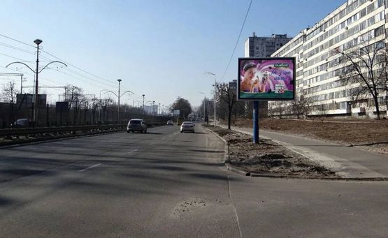 Фото рекламной плоскости по адресу вул.Борщагівська 10/по лінії швидкістного трамвая-на Індустріальний міст (А1) СКРОЛЕР