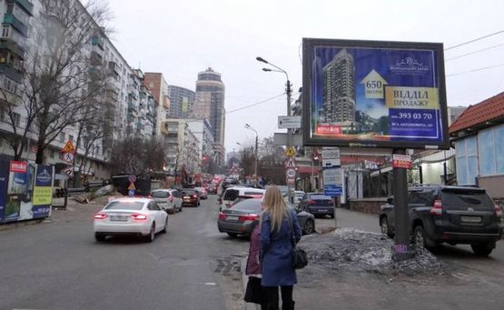 Фото рекламної площини за адресою вул.Володимира-Либідьска/Володимирський ринок-на вул.В Васильківська,вул.Є Коновальця (А3) СКРОЛЕР