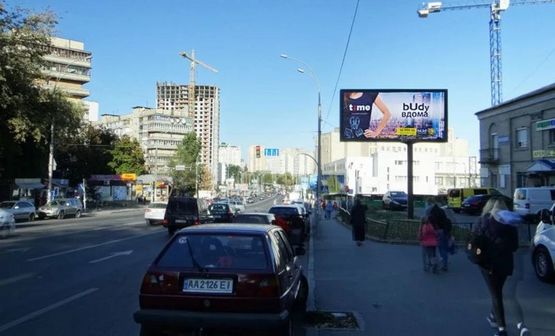 Фото рекламної площини за адресою Васильківська,3/Голосіївська площа,готель МИР/на Либідську пл,пр-40-річчя Жовтня (А2) СКРОЛЛЕР