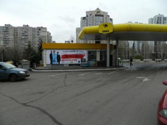 Фото рекламной плоскости по адресу Бажана Николая проспект 1д