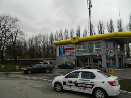 Фото рекламной плоскости по адресу Глушкова Академика проспект 10