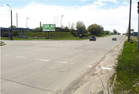 Фото рекламної площини за адресою Озерная ул., 2а, -ул.С.Бандери -АЗС "Укрнафта" (напротив Автосервис и Автомагазин "Евро 3")