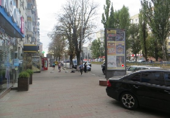 Фото рекламної площини за адресою Леси Украинки б-р - Кутузова ул.