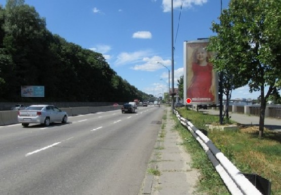 Фото рекламной плоскости по адресу Набережное шоссе (эл. опора № 25-26)