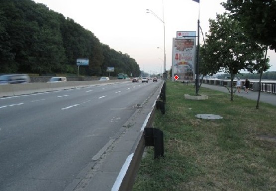 Фото рекламной плоскости по адресу Набережное шоссе (эл. опора № 28-29)