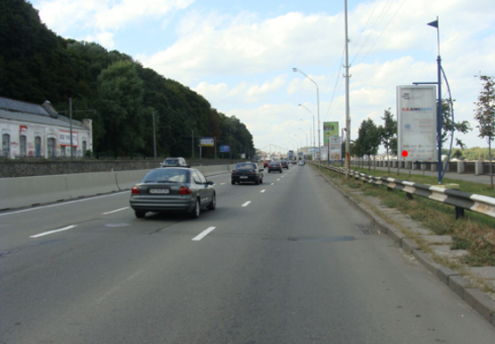 Фото рекламной плоскости по адресу Набережное шоссе (эл. опора № 30)