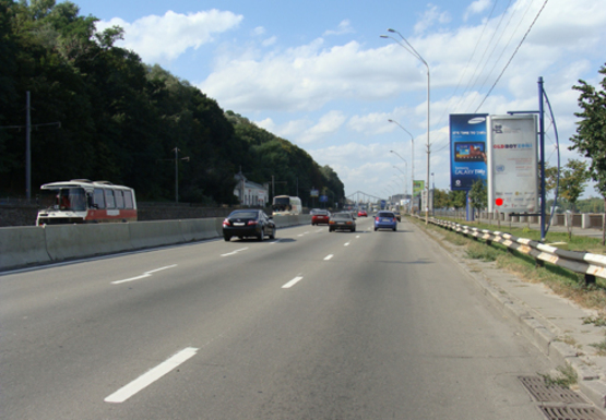 Фото рекламной плоскости по адресу Набережное шоссе (эл. опора № 31-32)
