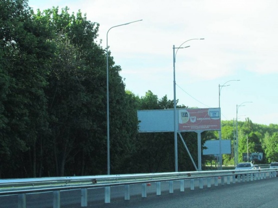 Фото рекламной плоскости по адресу Бориспольская  трасса, №3 (аллея в  Аэропорт) по ходу в Киев