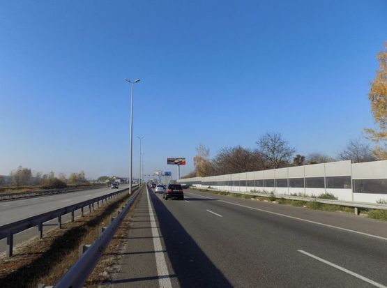 Фото рекламной плоскости по адресу Выезд из Киева, в сторону Житомира, возле поворота на Милу, к котедж.городку Мила Петрушки