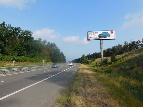 Фото рекламной плоскости по адресу Въезд в Киев, со стороны Знаменки, 400м от поворота на Козин, к котедж.городку Романово