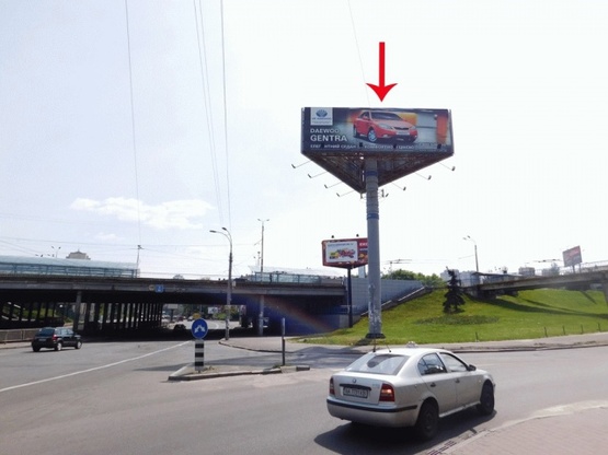 Фото рекламной плоскости по адресу Борщаговская ул., развилка с ул.Индустриальной, от ст.м.Шулявка, из центра