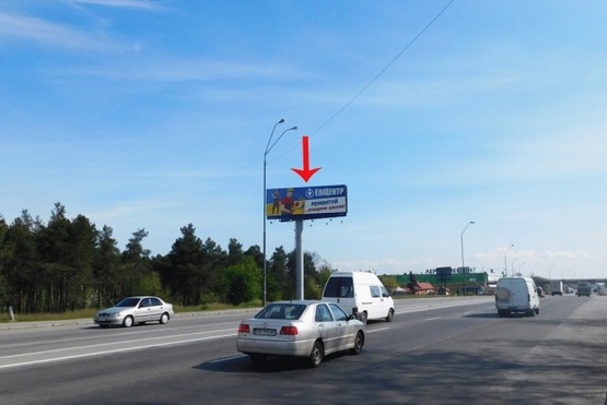 Фото рекламної площини за адресою Броварской пр-т 300 м от станции метро "Лесная"