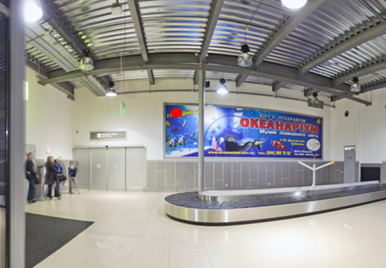 Фото рекламной плоскости по адресу Зал прилета и получения багажа, 1 этаж (Терминал D)