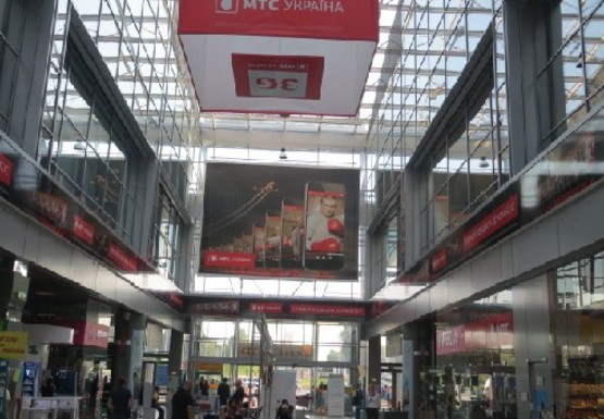 Фото рекламної площини за адресою Центральный холл, 1 этаж (Терминал А)