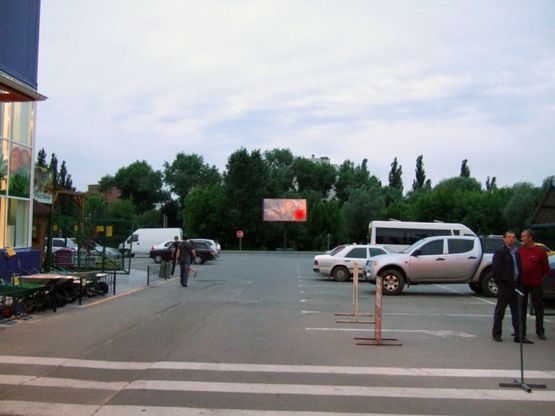 Фото рекламної площини за адресою новая дорога, "ЕПІЦЕНТР", ТРЦ "ОАЗИС", заїзд на "ЕПІЦЕНТР". неподалік: "Епіцентр", супермаркет "Таврія В", "Сільпо", ТРЦ "Оазис", центральний ринок, елітна забудова "Набережний квартал" (центр)