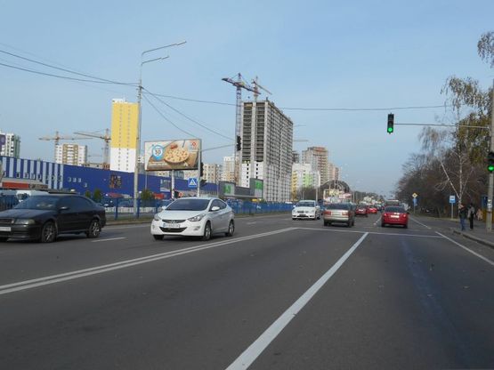 Фото рекламной плоскости по адресу м. Бровари, вул. Київська, навпроти будинку 306
