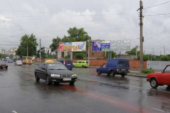 Фото рекламної площини за адресою Балківська вул. - Вапняна вул.