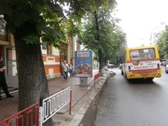 Фото рекламної площини за адресою Січ.Стрільців- Чорновола