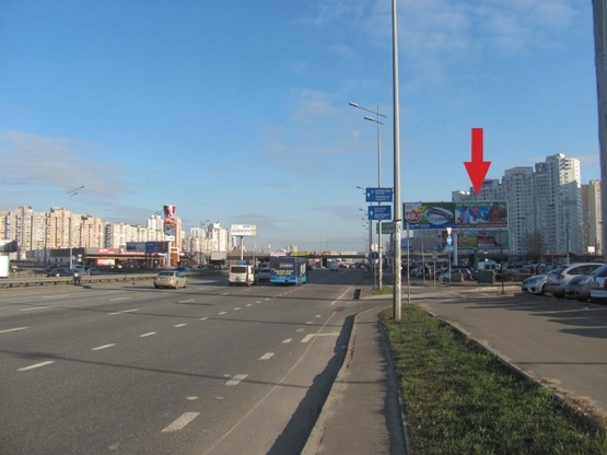 Фото рекламной плоскости по адресу Бажана Н. просп., (ТЦ "Новус", 300м. к ст. м.  Осокорки, "KFC", Новая почта №60, АЗС "ANP"), в направ. Бориспольского шоссе, правый