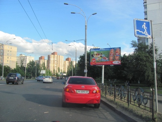 Фото рекламної площини за адресою Иорданская ул. (Лайоша Гавро ул.), 11а, магазин "Фора" (направление ул. Мате Залки)