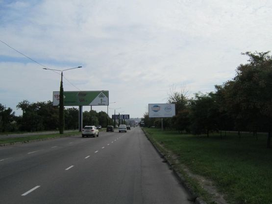 Фото рекламной плоскости по адресу Южная дорога, 11 (напротив)