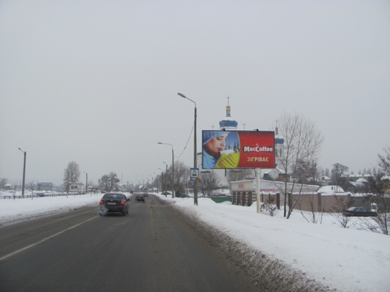 Фото рекламної площини за адресою Бальзака О. ул. (180м.до заезда в церковь) в сторону центра