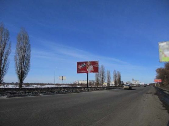 Фото рекламної площини за адресою Ростовская трасса - 1й  въезд в Харьков