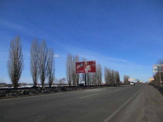 Фото рекламної площини за адресою Ростовская трасса - 3й на въезд в Харьков