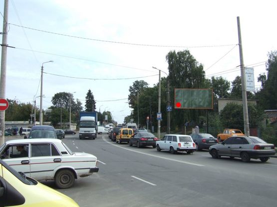 Фото рекламної площини за адресою Львівське шосе (поворот на пожарку). неподалік: ринки (більше 60Га торгових площ) (в центр)
