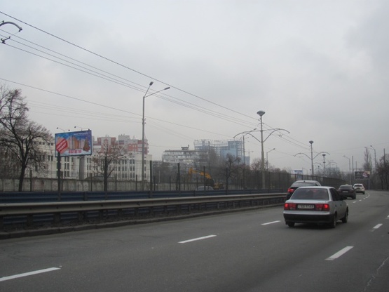 Фото рекламної площини за адресою Борщаговская ул., 122 (в центр)