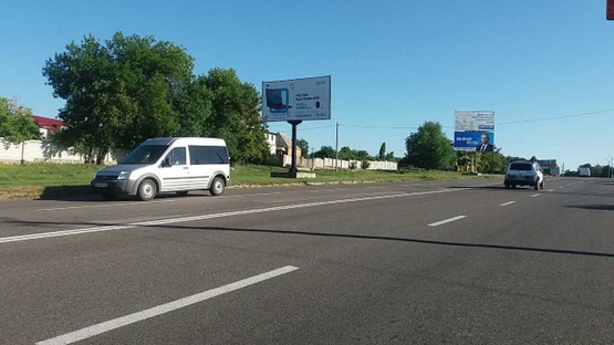 Фото рекламной плоскости по адресу 40-летия Победы ул. - Левченко ул., (Ипподром), из центра, всторону Николаева, Херсона