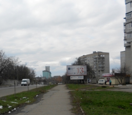 Фото рекламной плоскости по адресу м. Умань, вул. Залізнична