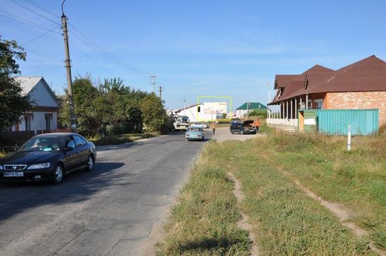 Фото рекламной плоскости по адресу м. Умань, вул. Праці, 74