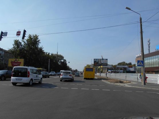 Фото рекламной плоскости по адресу м. Бровари, вул. Київська, навпроти будинку 292