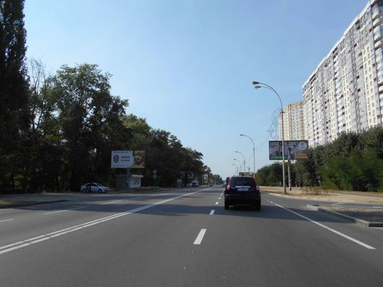 Фото рекламной плоскости по адресу м. Бровари, вул. Київська, навпроти будинку 302