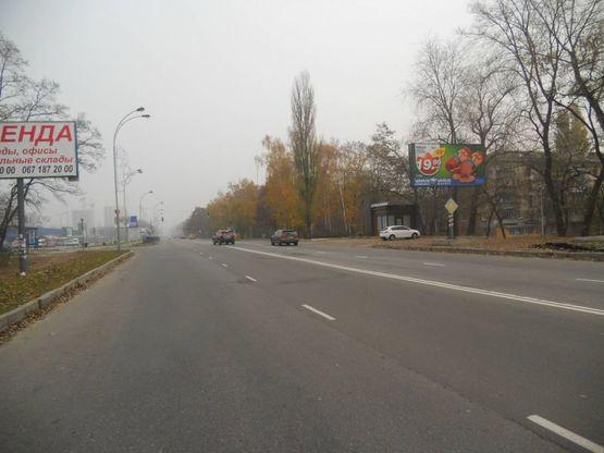 Фото рекламної площини за адресою м. Бровари, вул. Київська, 302