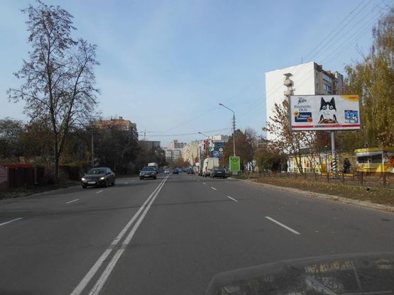 Фото рекламной плоскости по адресу м. Бровари, вул. Короленка, 52