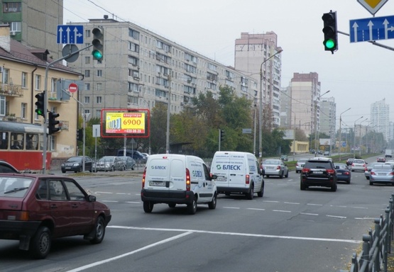 Фото рекламной плоскости по адресу Автозаводская, 39 (напр. от Луговой)