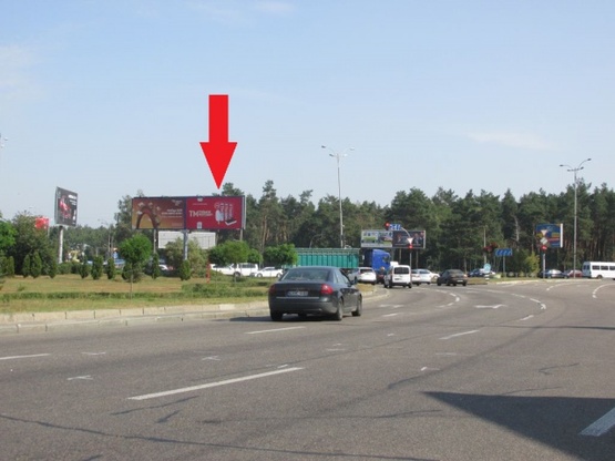 Фото рекламной плоскости по адресу Харьковская пл., Бориспольская трасса (выезд из Киева)