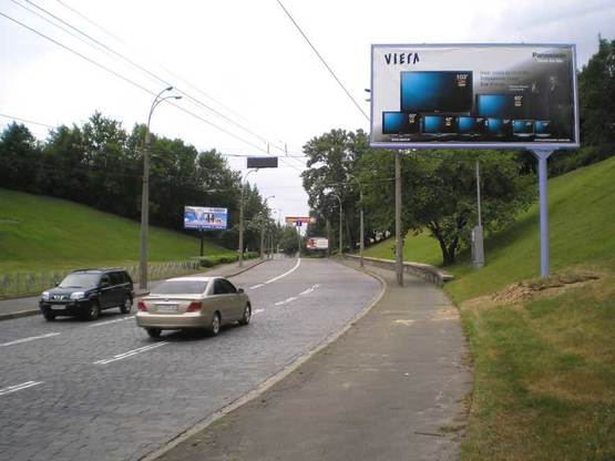 Фото рекламної площини за адресою Подольский спуск, 250 м до ул.Овруцкой, ТЦ Променада