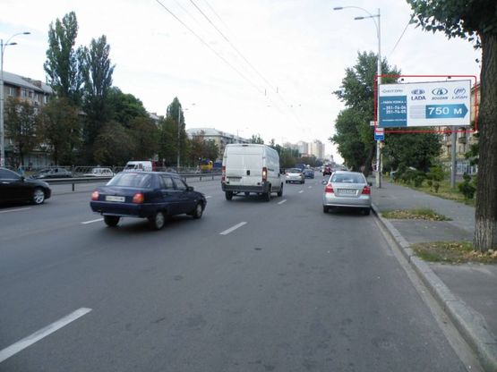 Фото рекламної площини за адресою Гагарина пр-кт, 8,  напр. к ст. М "Черниговская"