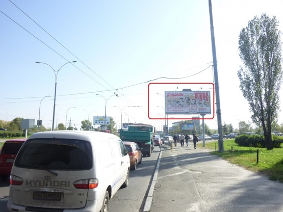 Фото рекламной плоскости по адресу Героев Сталинграда / въезд на Московский мост, напр. от Оболони