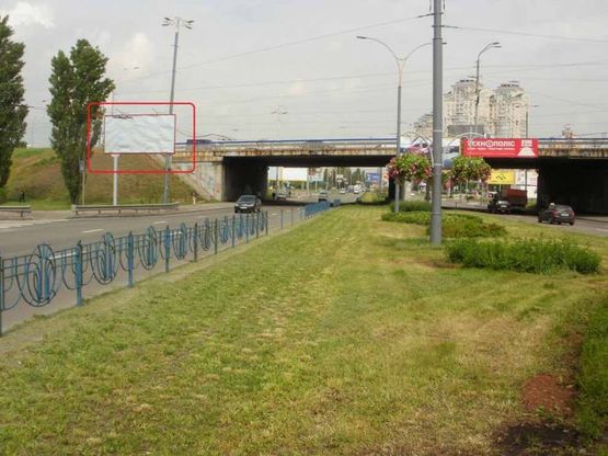 Фото рекламной плоскости по адресу Героев Сталинграда / въезд на Московский мост, напр. к Оболони