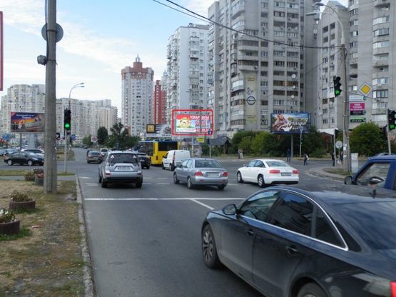 Фото рекламной плоскости по адресу Днепровская наб / Княжий Затон, напр. от пр-кта Бажана
